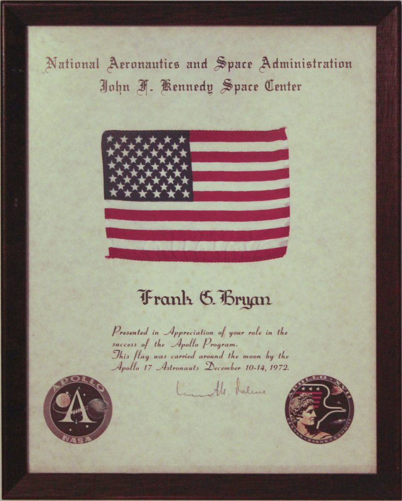 Apollo 17 flag
