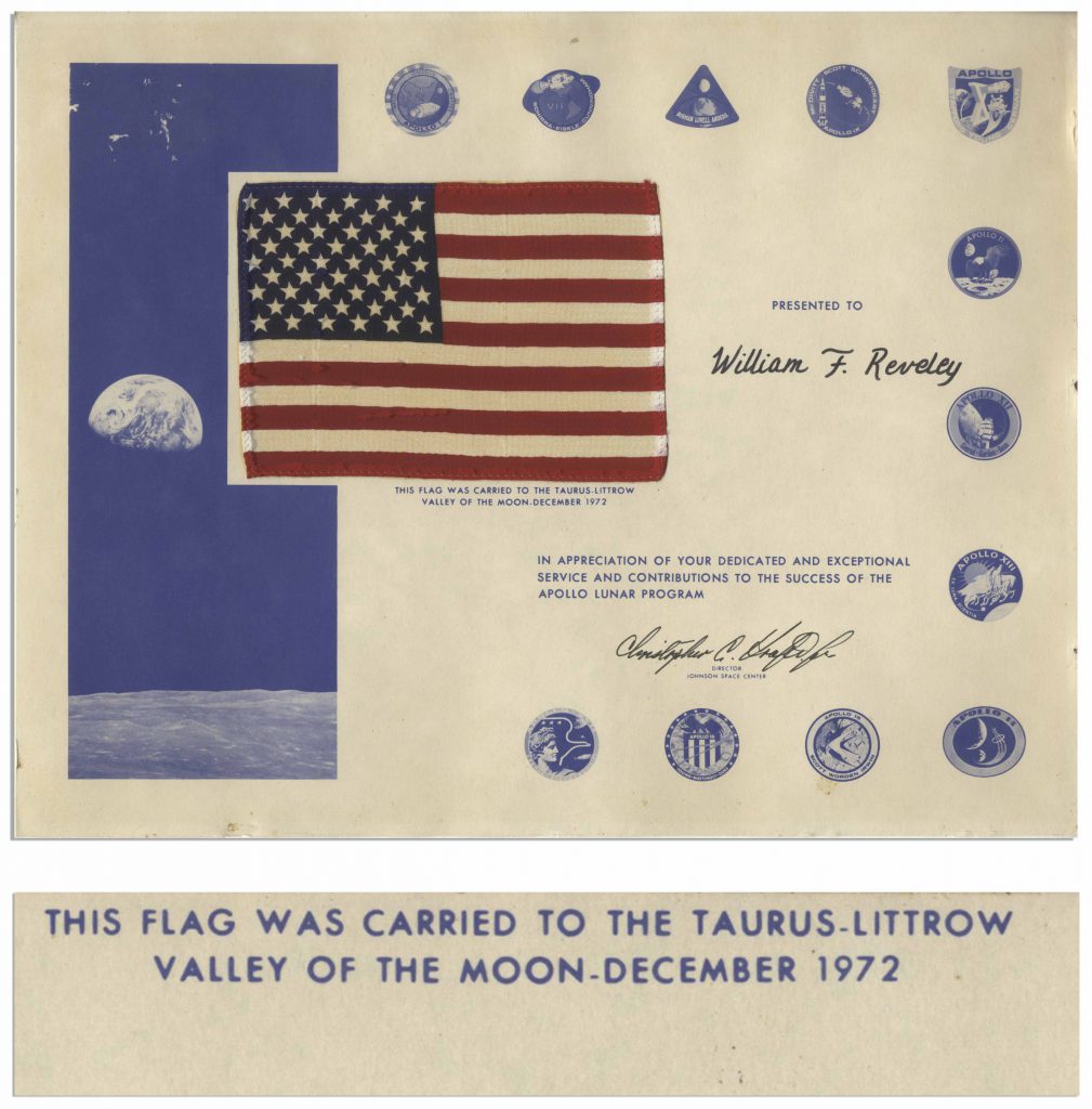 Apollo 17 flag