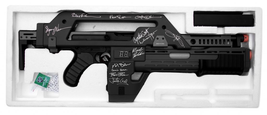 Aliens cast signed M41A pulse rifle