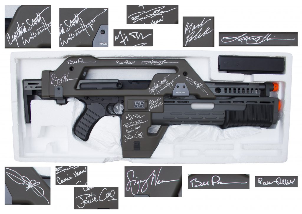 Aliens cast signed M41A pulse rifle